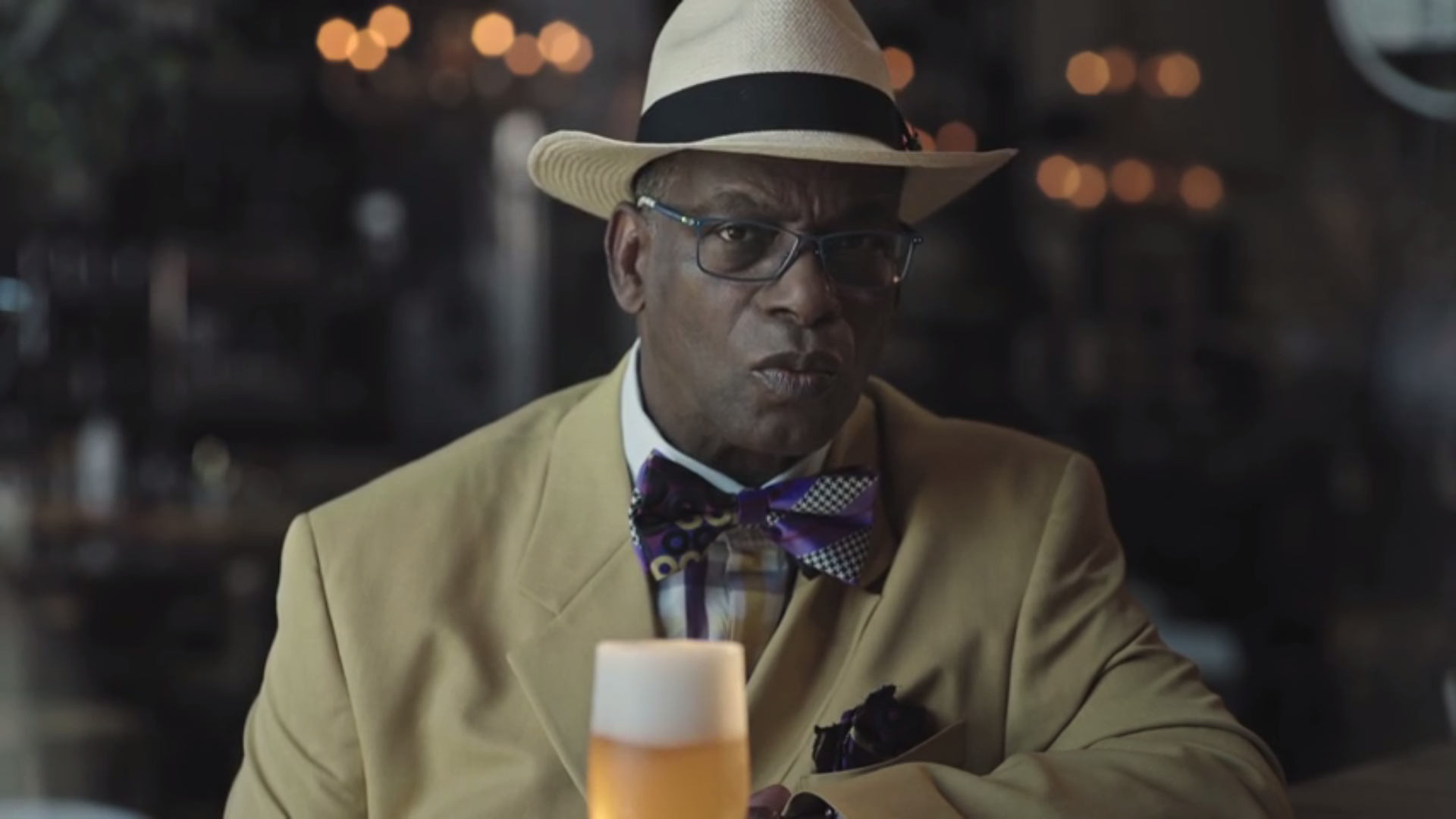 Bob Beamon Dares Athletes to Beat His Perfect Jump for a Beer