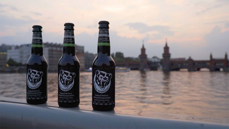 Berliner Schwarze Dark Beer With Ginseng &amp; Maca
